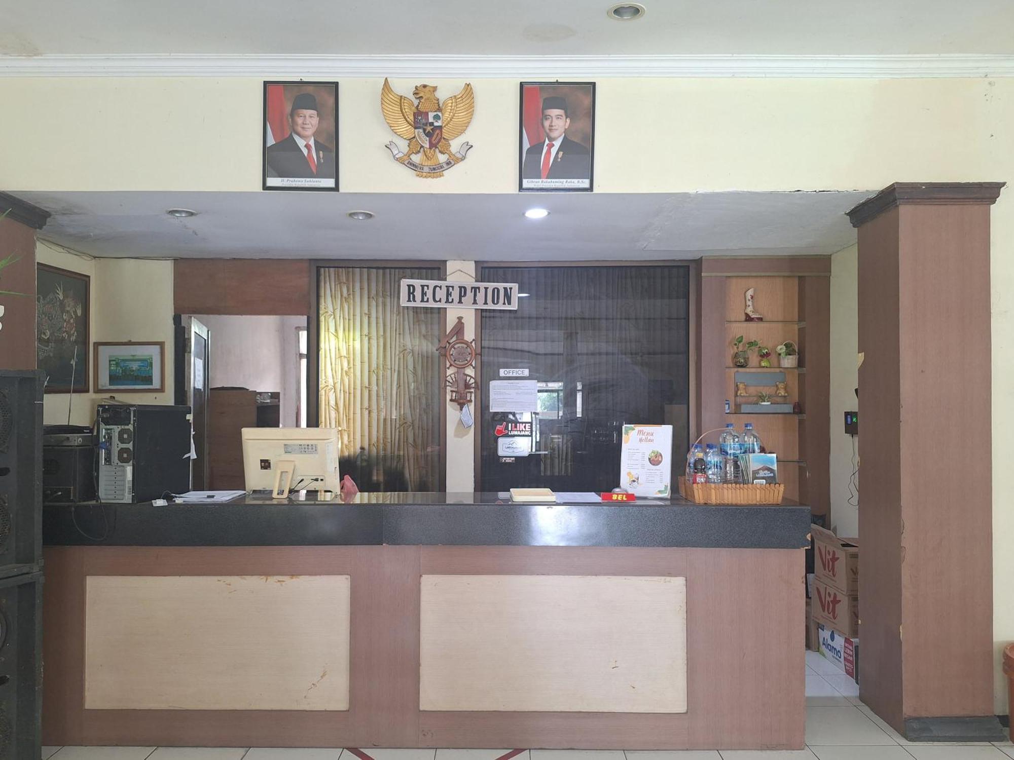 Reddoorz Near Stadion Semeru Lumajang Jawa Timur Екстер'єр фото